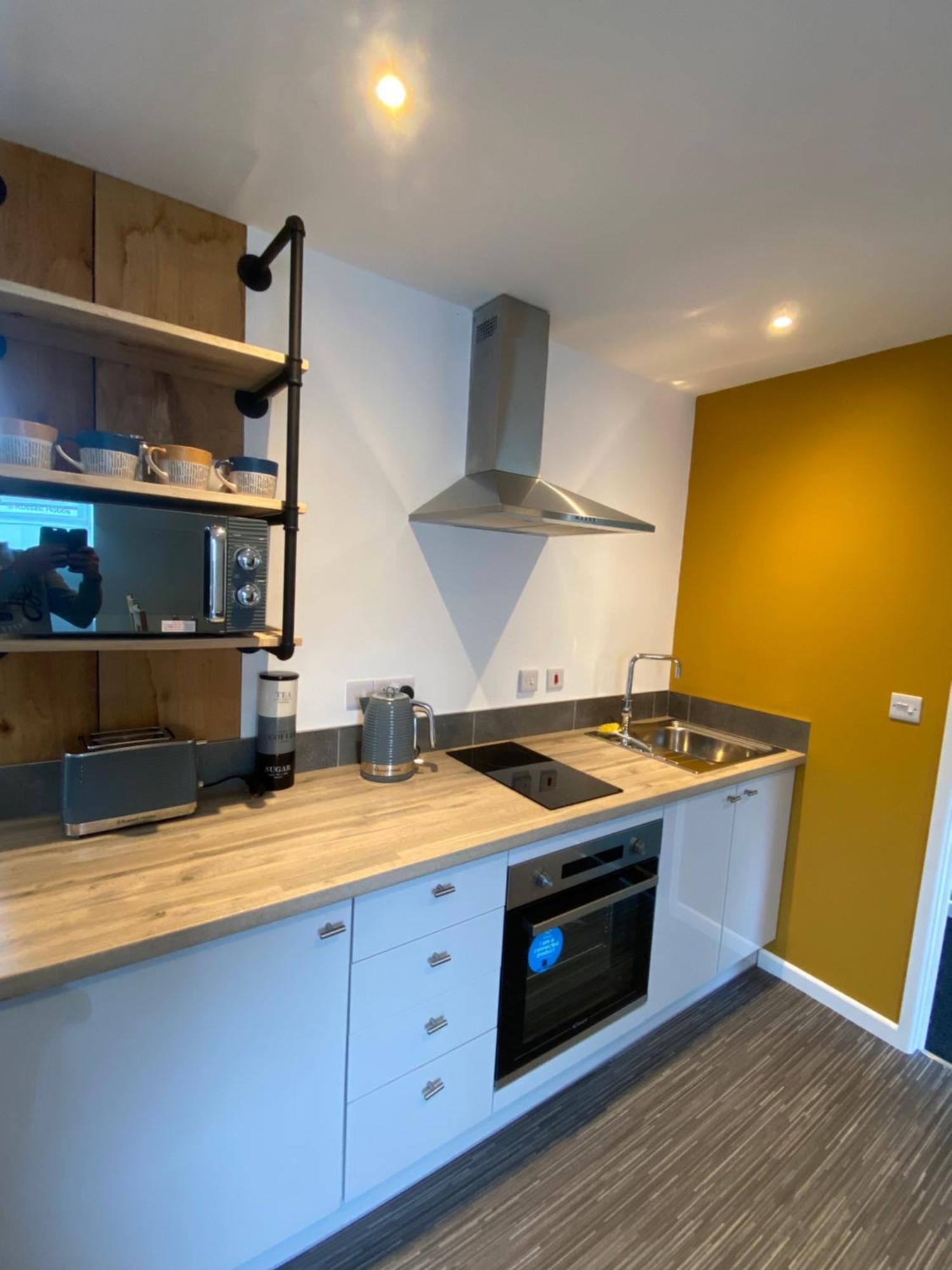 Clodock Modern Studio Apartment Set Beneath The Black Mountains A Stones Throw From The Offas Dyke Path מראה חיצוני תמונה